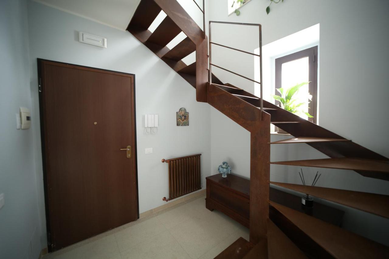 Villa L'Affaccio à Catane Extérieur photo